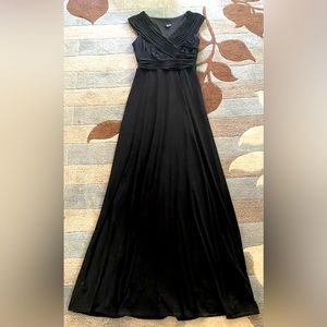 Melrose Black Sleeveless Evening Grecian Style Bodice Maxi Evening Gown